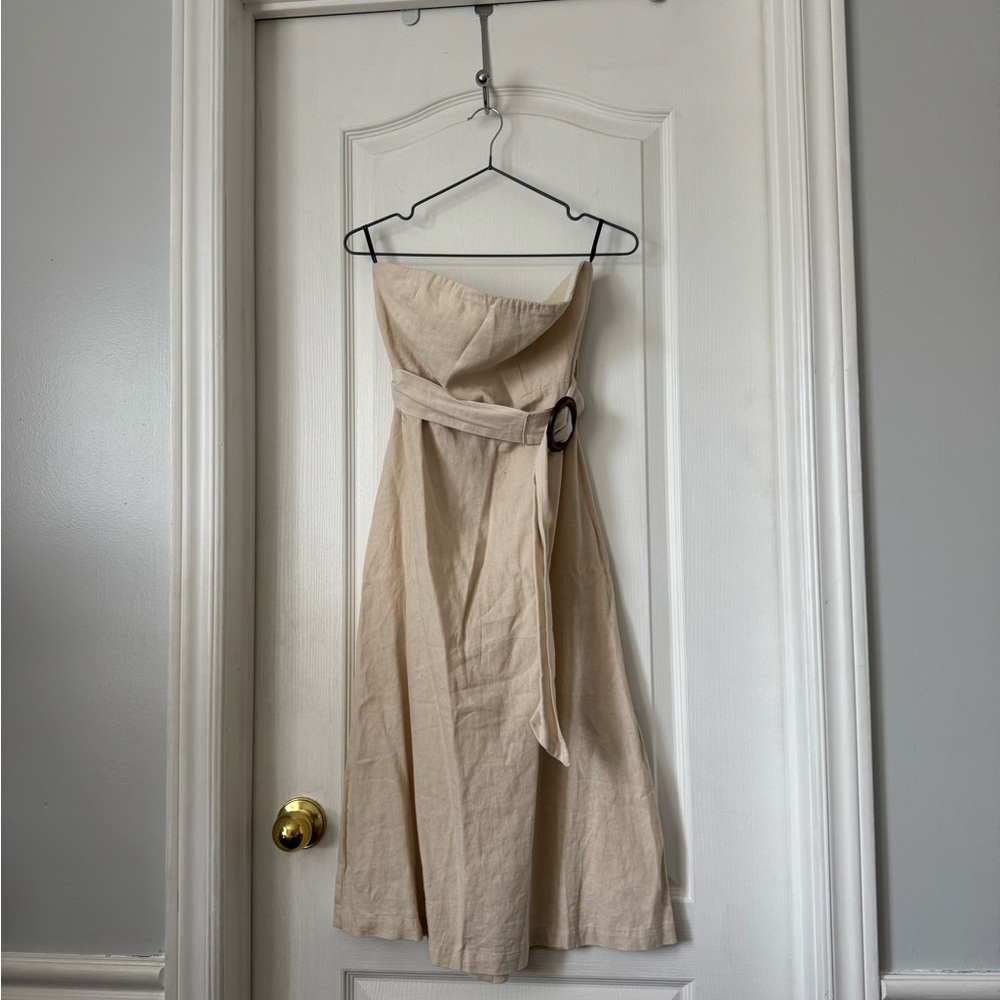 Chic Strapless Beige Dress